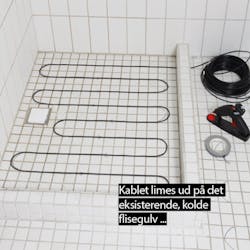 Gulvvarme: Lim elkabel fast på fliser Gulvvarme: Lim elkabel fast på fliser